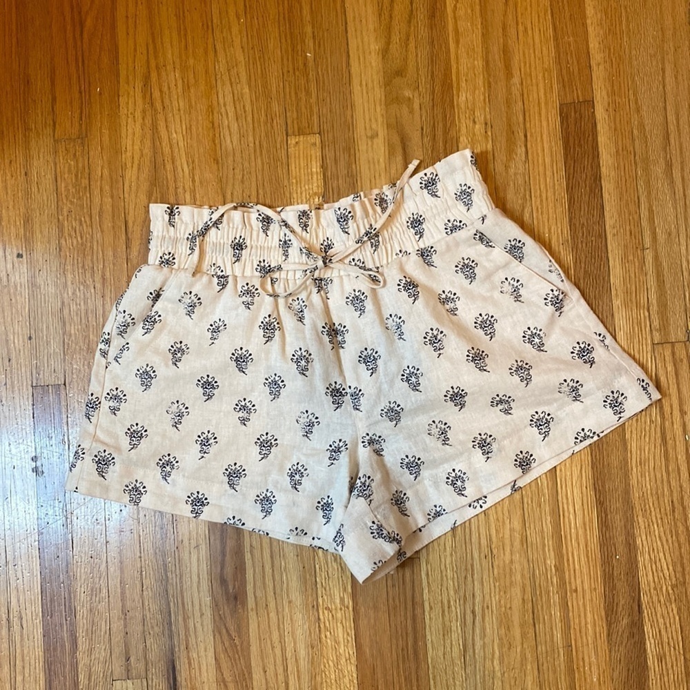 LINEN shorts damask pattern cream black elastic waist drawstring a new day